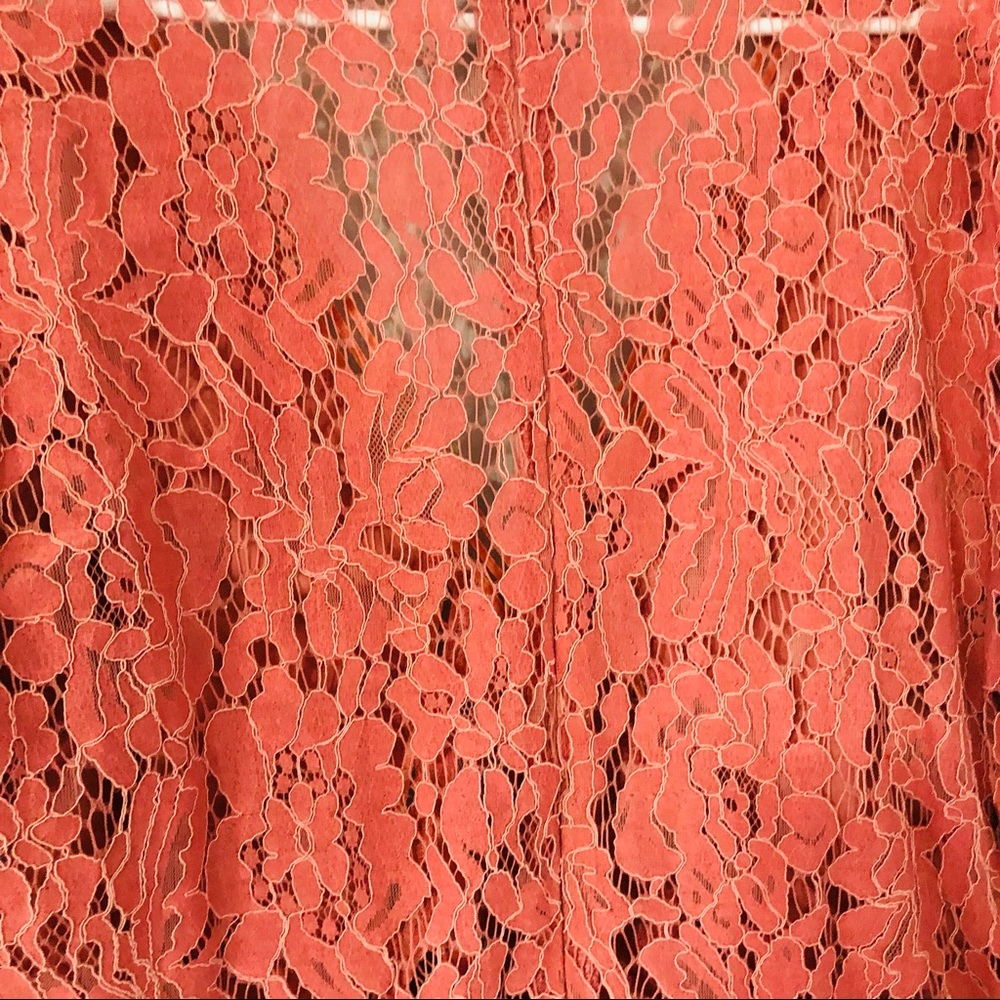 Missguided Plunge Lace Bodysuit - Picture 6 of 9